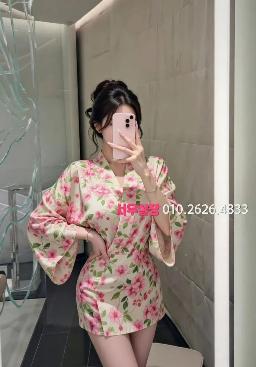 포천 미러룸 프리미엄 라인업 2번 프로필